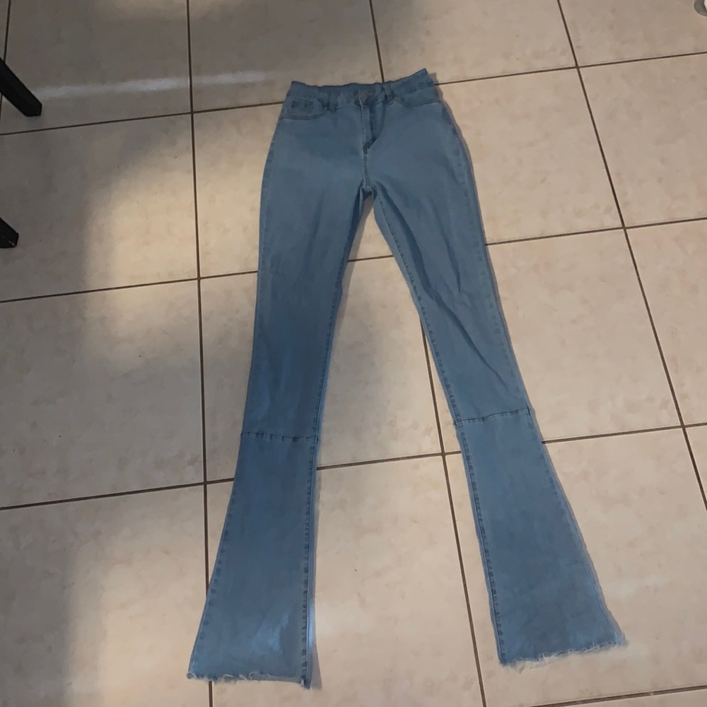 Bell bottom scrunch jeans